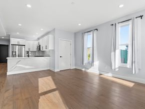 3850 Washington St 6, Boston MA 02131