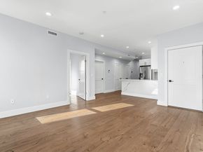 3850 Washington St 6, Boston MA 02131