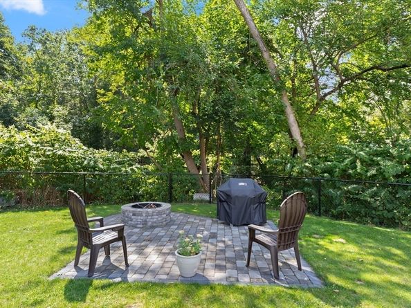 3 Jonas Rd, Westford MA 01886