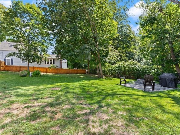 3 Jonas Rd, Westford MA 01886