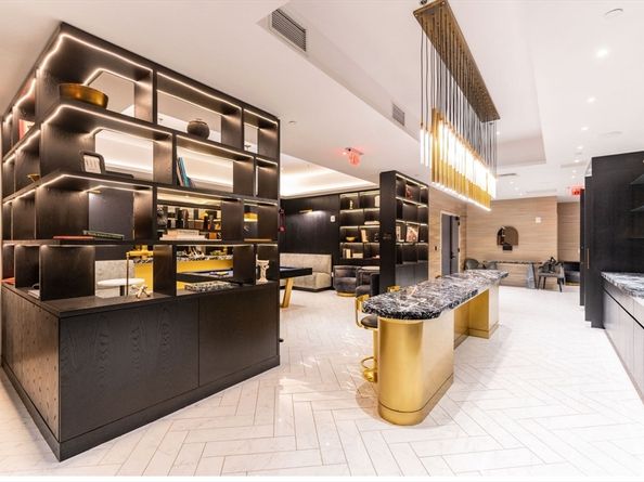 55 Lagrange 707, Boston MA 02116