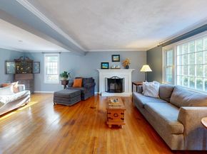 80 West St, Medfield MA 02052