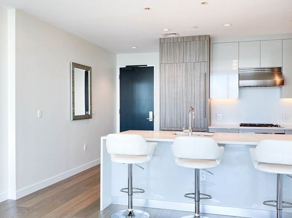 188 Brookline Ave 22E, Boston MA 02215