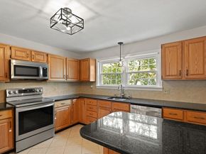 6 Countryside Lane 1303, Salem MA 01970