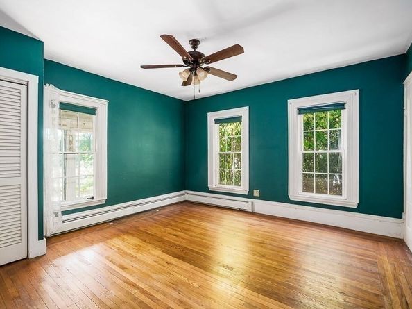 98 Main St, Wenham MA 01984