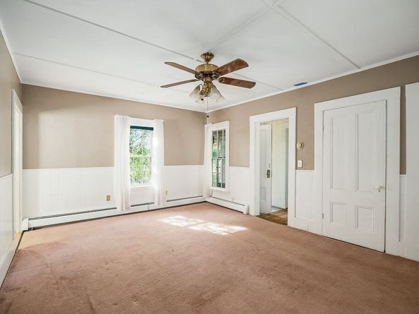 98 Main St, Wenham MA 01984