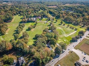 98 Main St, Wenham MA 01984