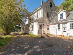 98 Main St, Wenham MA 01984