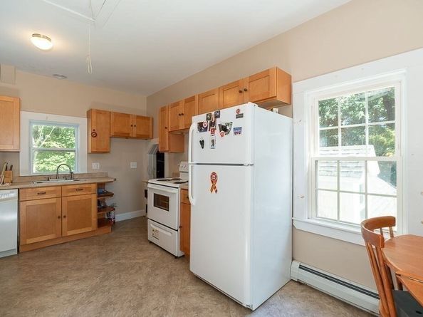 98 Main St, Wenham MA 01984