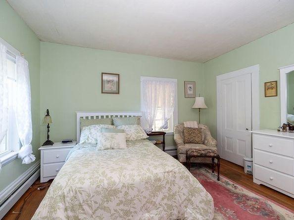 98 Main St, Wenham MA 01984