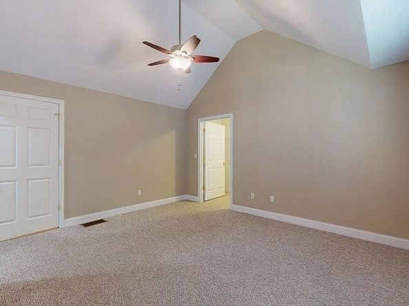 31 Enaya Circle 31, Worcester MA 01606