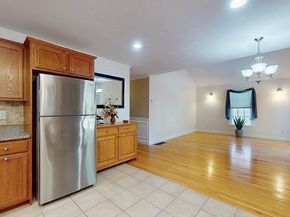 31 Enaya Circle 31, Worcester MA 01606