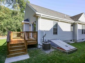31 Enaya Circle 31, Worcester MA 01606