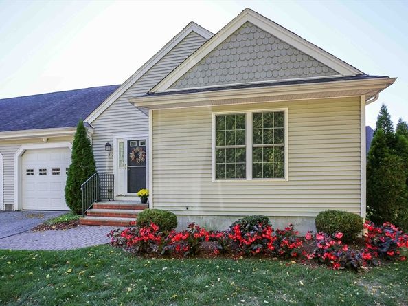 31 Enaya Circle 31, Worcester MA 01606