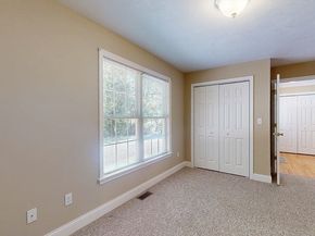 31 Enaya Circle 31, Worcester MA 01606