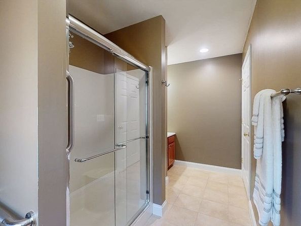 31 Enaya Circle 31, Worcester MA 01606