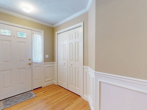 31 Enaya Circle 31, Worcester MA 01606