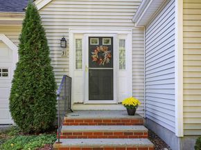 31 Enaya Circle 31, Worcester MA 01606