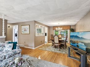 137 Peregrine Rd, Abington MA 02351