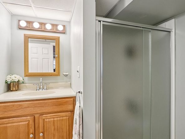 137 Peregrine Rd, Abington MA 02351