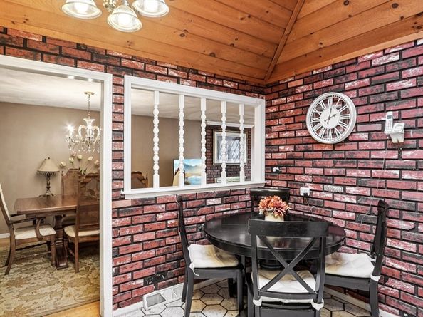 137 Peregrine Rd, Abington MA 02351