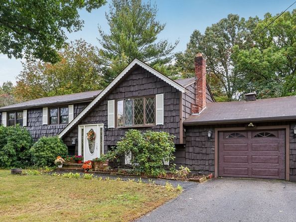 137 Peregrine Rd, Abington MA 02351