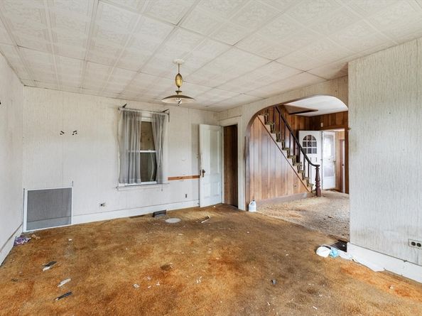 26 Central Avenue, Malden MA 02148