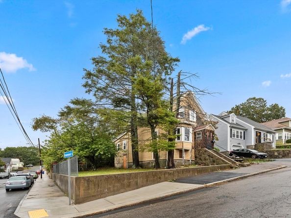 26 Central Avenue, Malden MA 02148