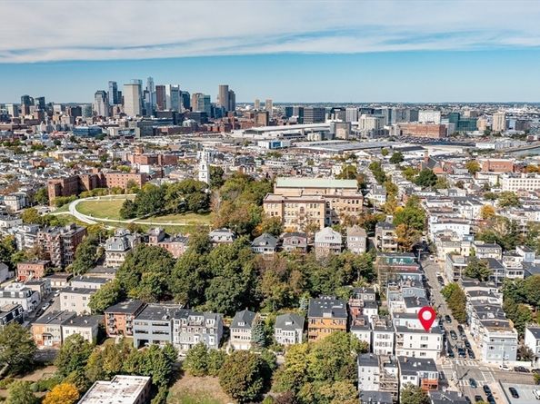 131-133 G St 1, Boston MA 02127