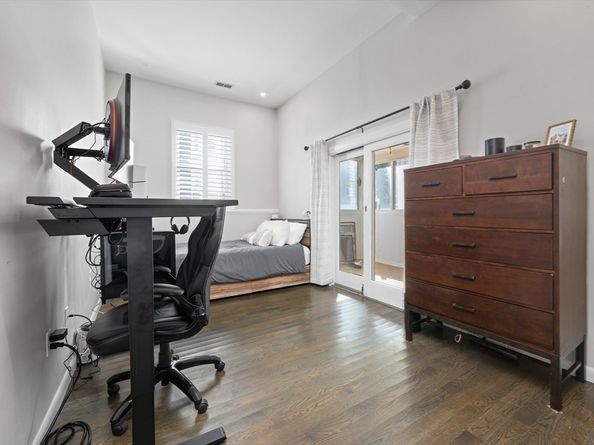 131-133 G St 1, Boston MA 02127