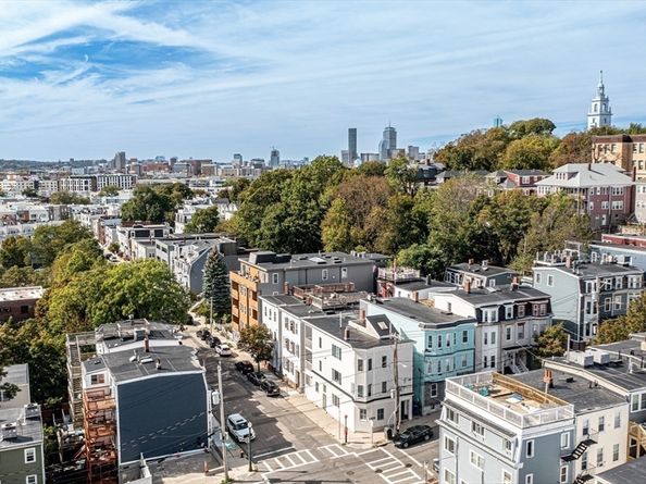 131-133 G St 1, Boston MA 02127