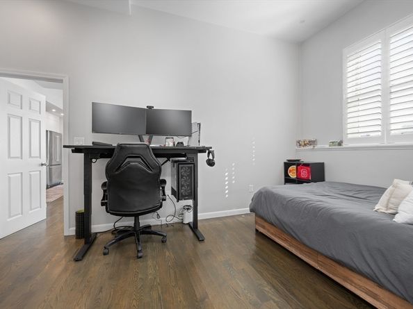 131-133 G St 1, Boston MA 02127