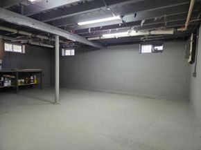 19 Laurelwood Ave, Leicester MA 01524