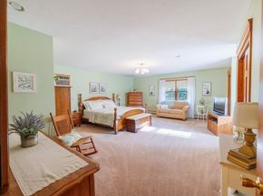 621 Woods Road, Barre MA 01005
