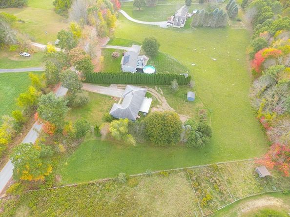 621 Woods Road, Barre MA 01005