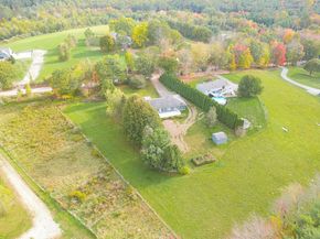 621 Woods Road, Barre MA 01005