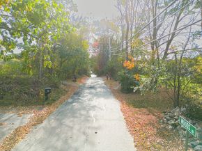 621 Woods Road, Barre MA 01005