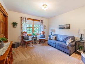 621 Woods Road, Barre MA 01005