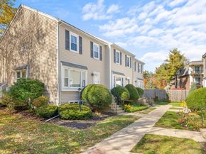 902 Irving Rd 902, Randolph MA 02368