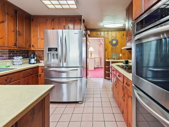 55 Old Common Rd, Auburn MA 01501