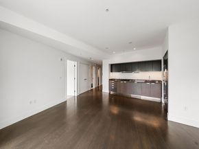 110 Stuart St 19H, Boston MA 02116