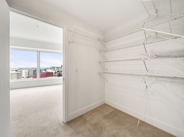 110 Stuart St 19H, Boston MA 02116