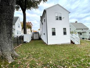 9 Watt Rd, Worcester MA 01606