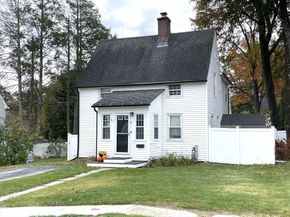 9 Watt Rd, Worcester MA 01606