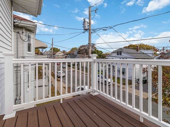 25 Oakland 25, Watertown MA 02472