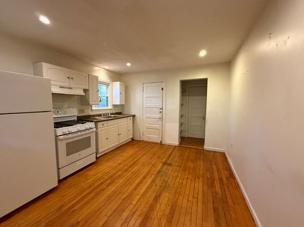 5 Stoneland Road, Worcester MA 01603