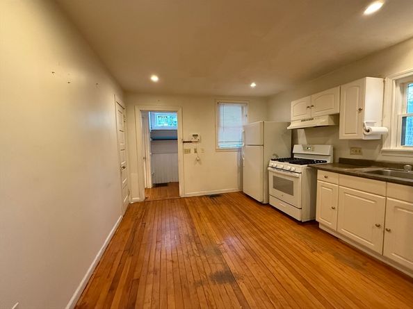 5 Stoneland Road, Worcester MA 01603