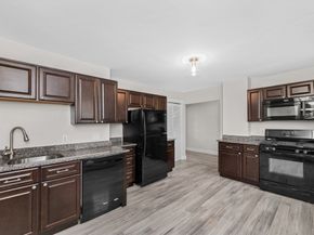 48 Franklin St, Peabody MA 01960