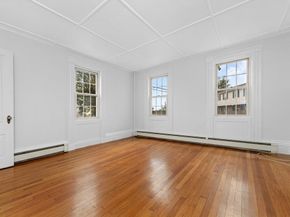 48 Franklin St, Peabody MA 01960