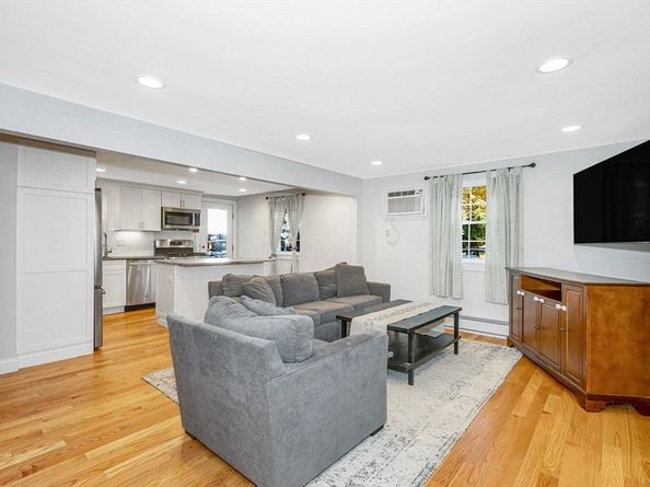 58 Westminster Ave 58, Arlington MA 02474